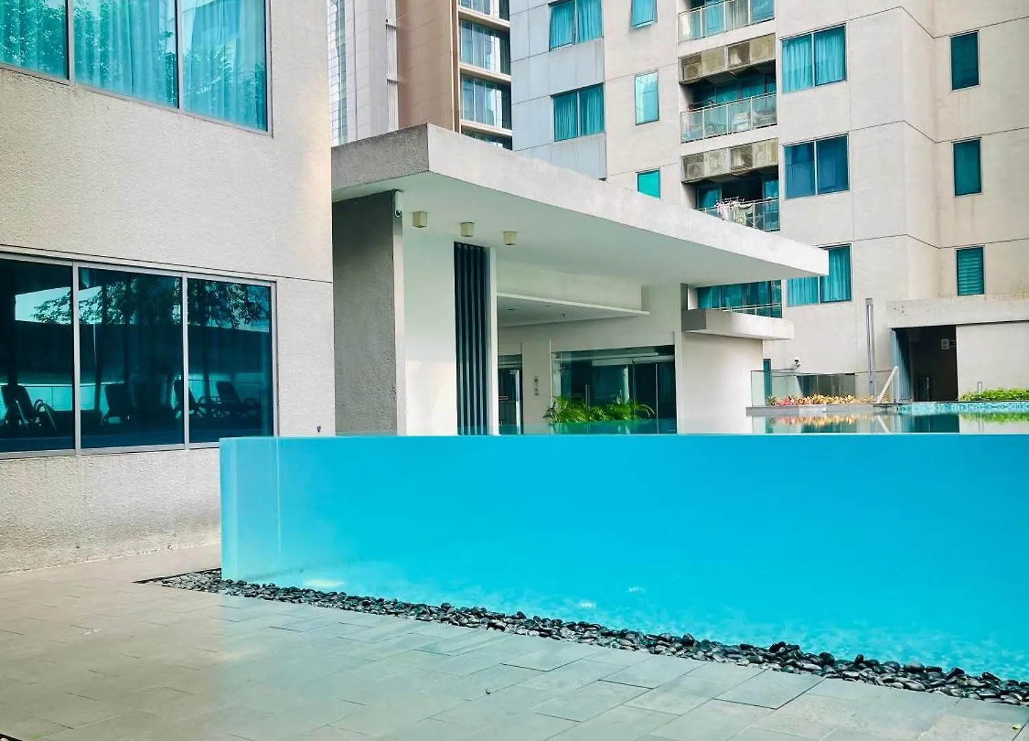 Summer Suites Klcc By Impexia Kuala Lumpur